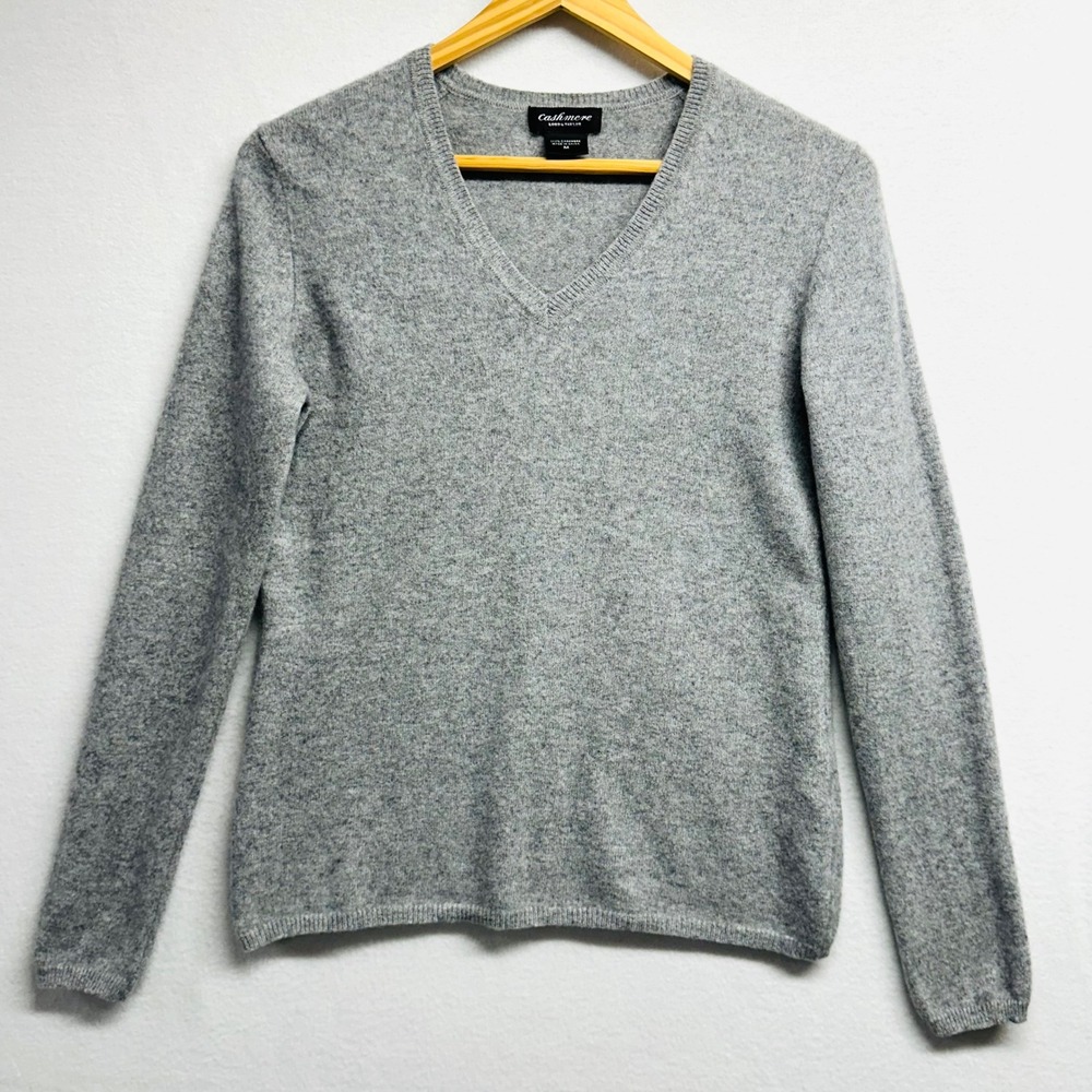 Lord & Taylor Sweater Women M Gray 100% Cashmere V-Neck Long Sleeve Knit Classic